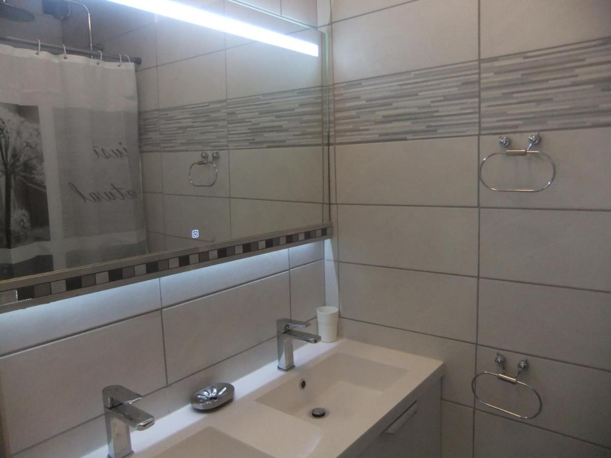 Chambre Studio Verparadis Moureze ภายนอก รูปภาพ
